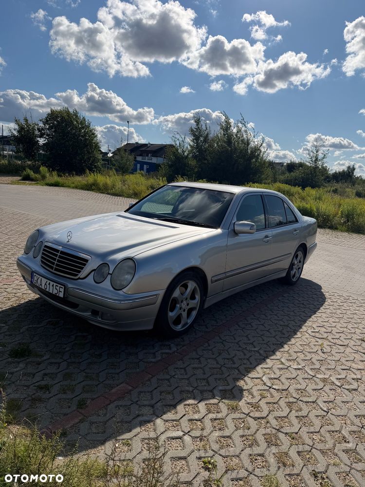Mercedes-Benz Klasa E - 1
