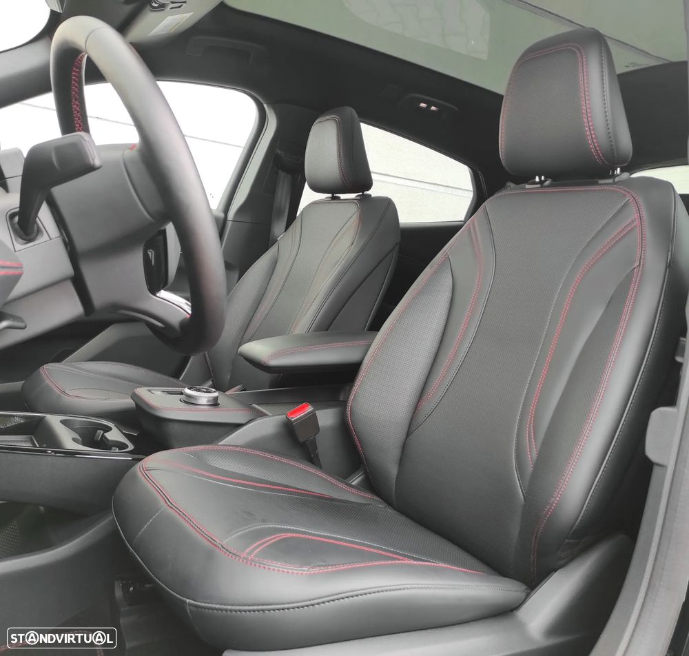 Ford Mustang Mach-E AWD PREMIUM - 18