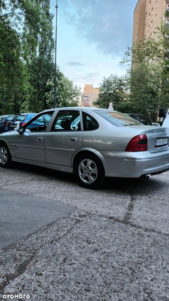 Opel Vectra - 1