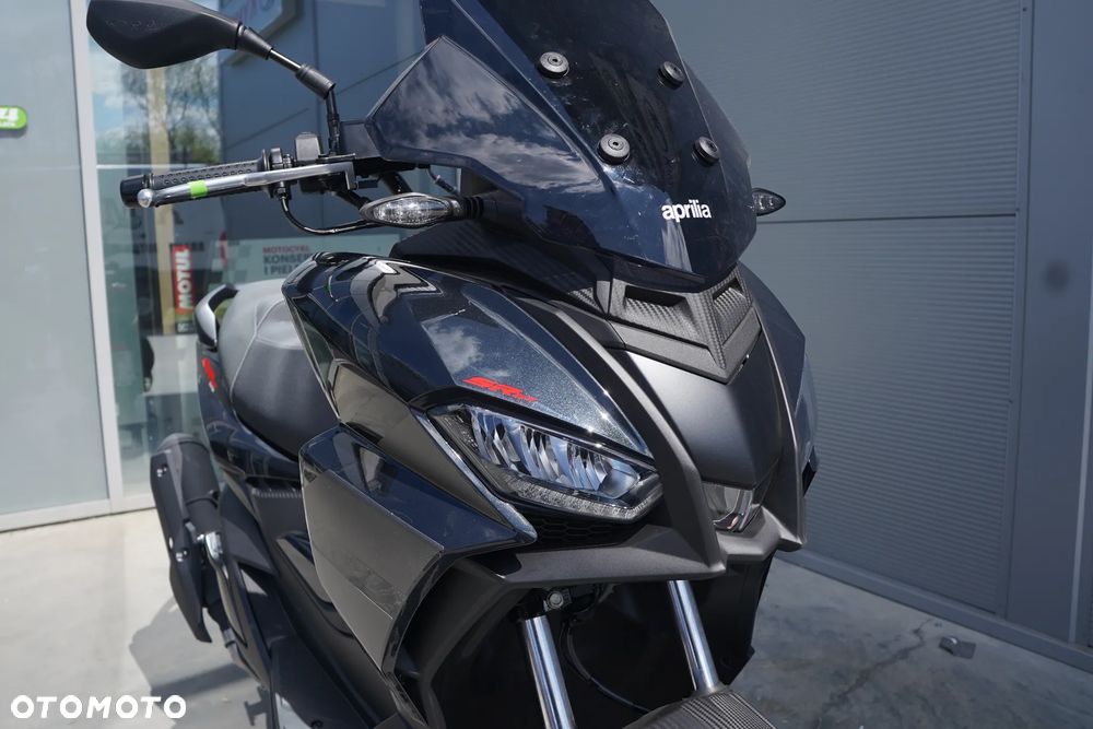 Aprilia SR - 15