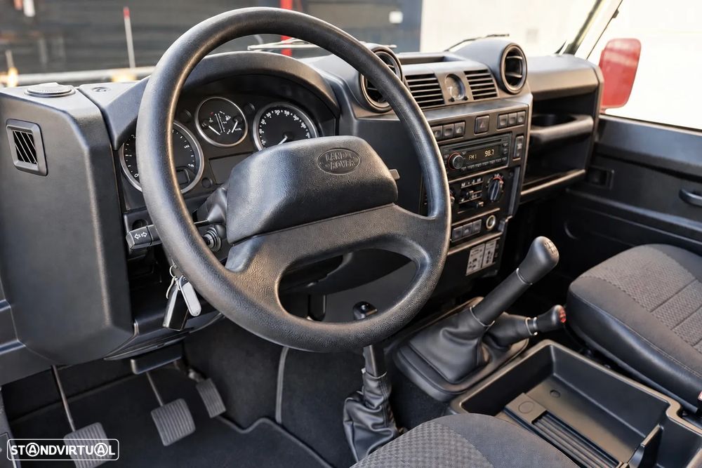 Land Rover Defender 110 DPF Adventure - 15
