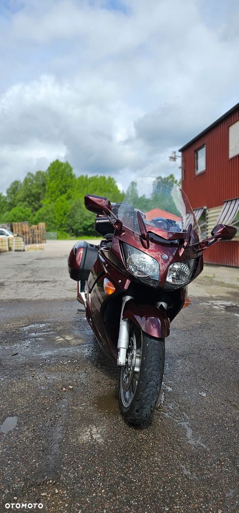 Yamaha FJR - 6