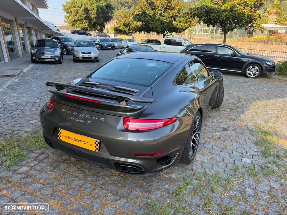 Porsche 911 (991) Turbo S - 4