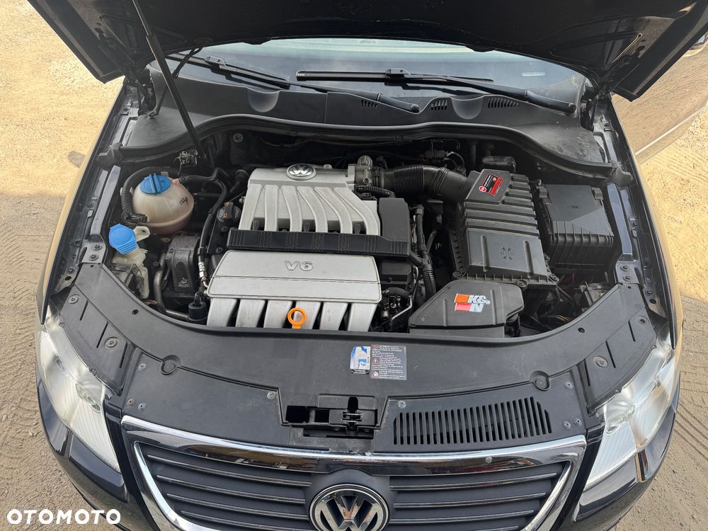 Volkswagen Passat 3.2 V6 FSI 4Mot Highline DSG - 14