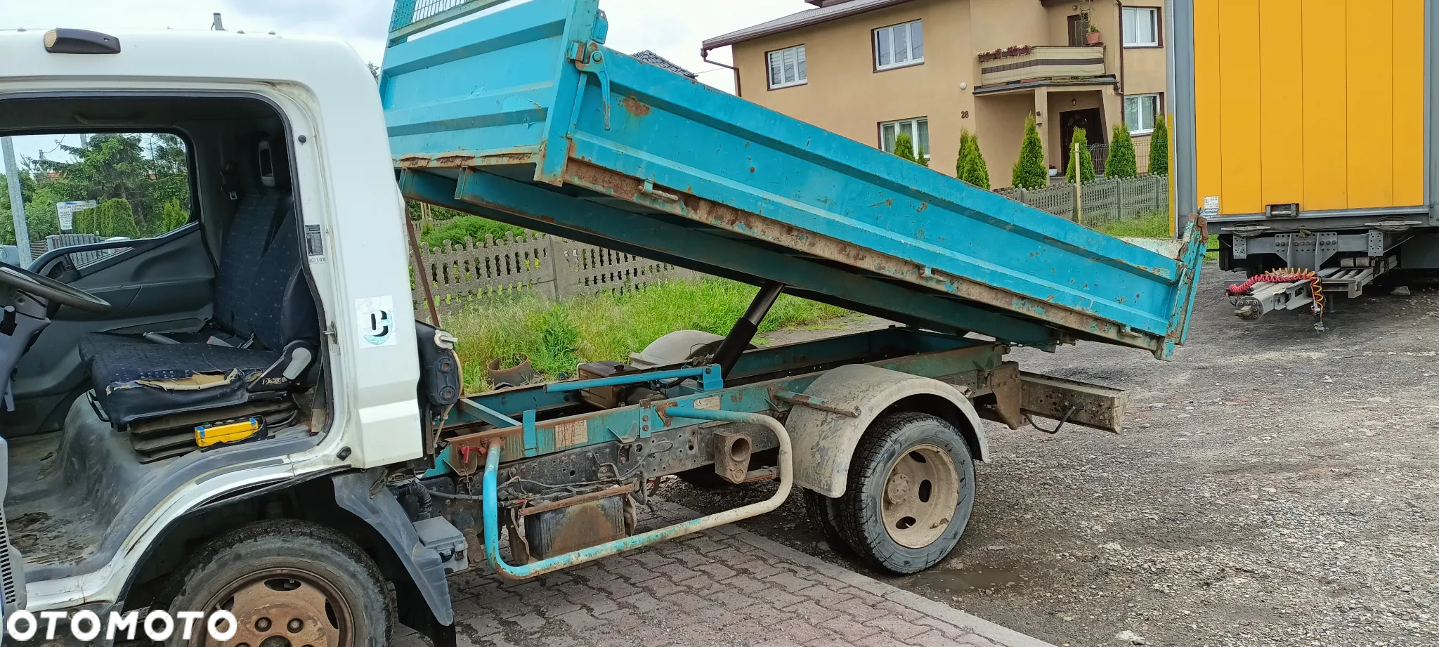 Mitsubishi Fuso CANTER - 17
