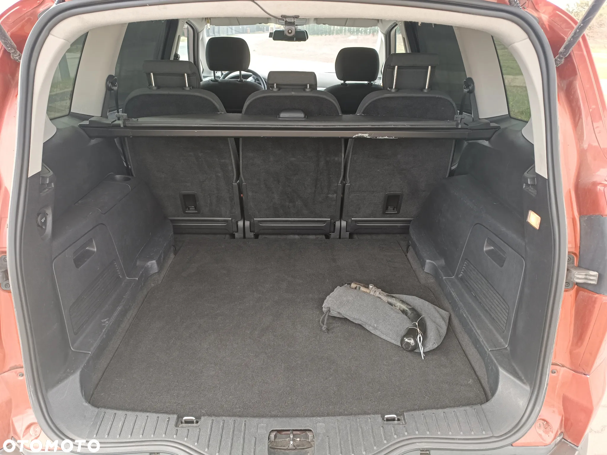 Ford S-Max - 7