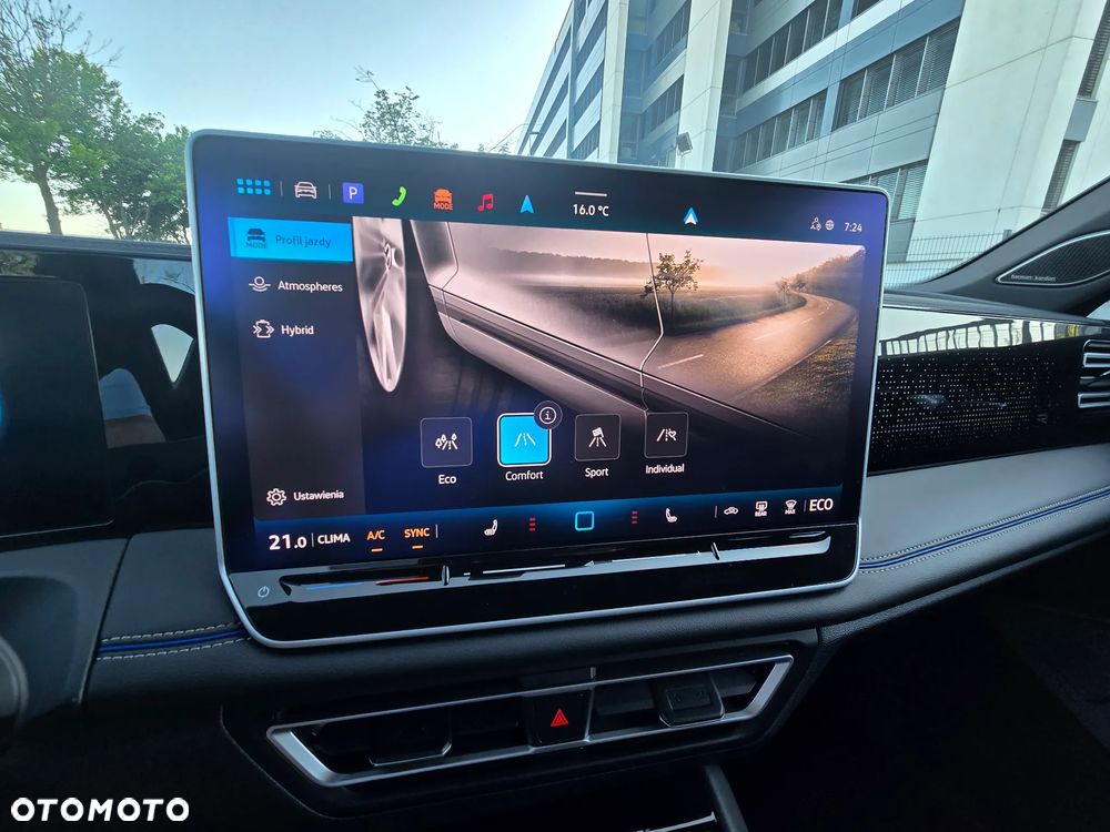 Volkswagen Tiguan - 25