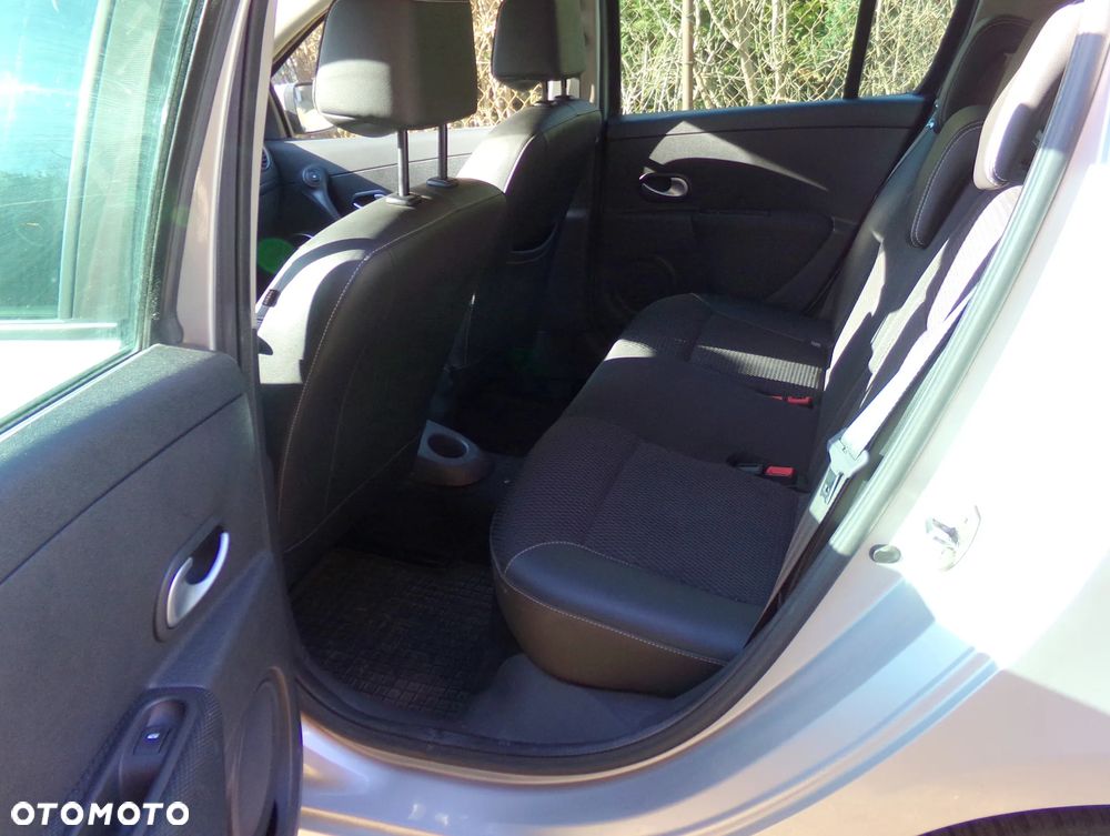 Renault Clio TCe 100 Dynamique - 18