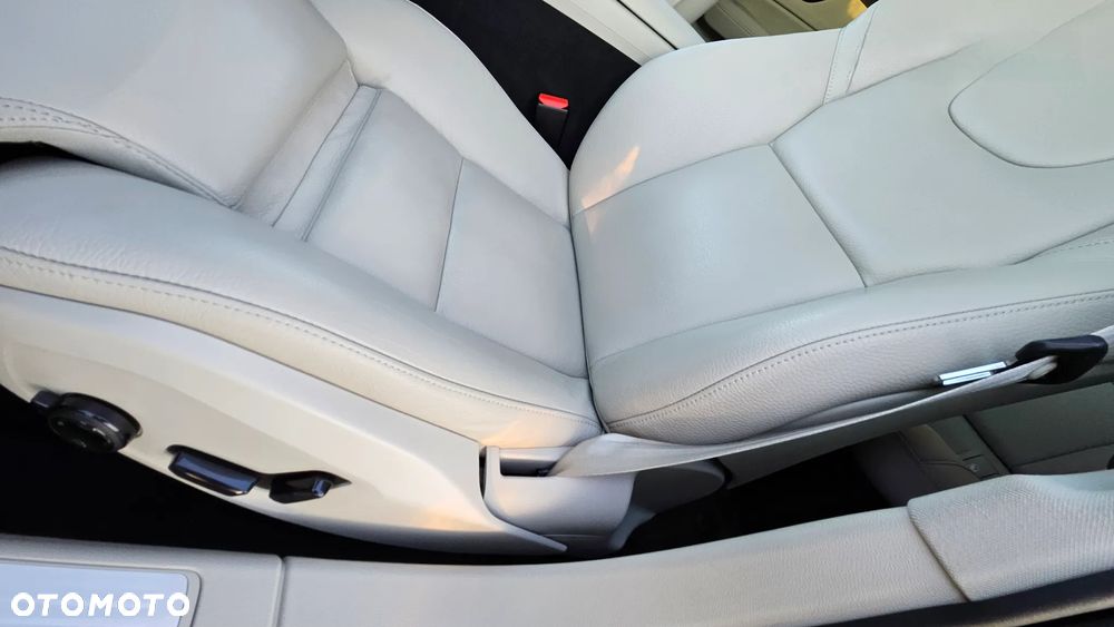 Volvo V60 B4 D Inscription - 27