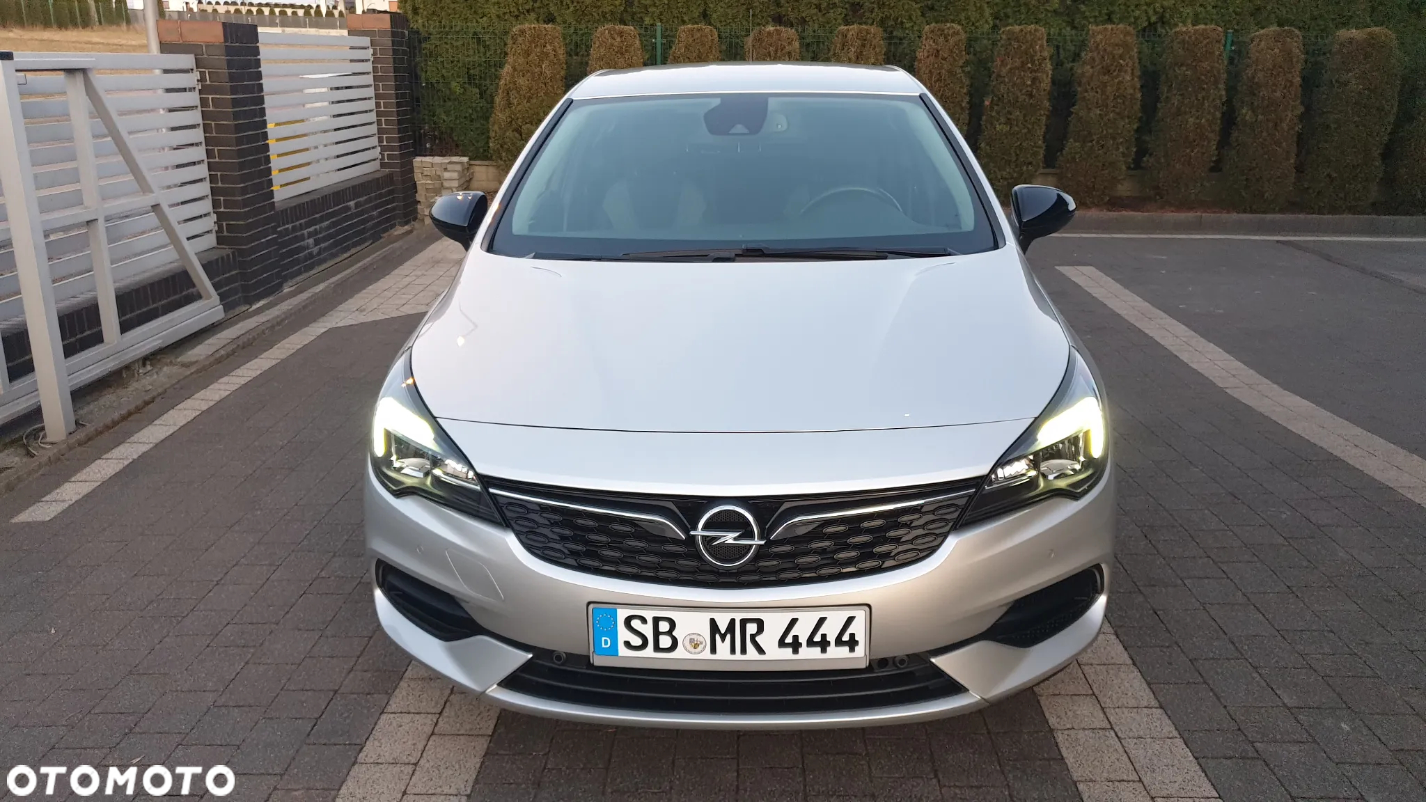 Opel Astra 1.2 Turbo Start/Stop Elegance - 2