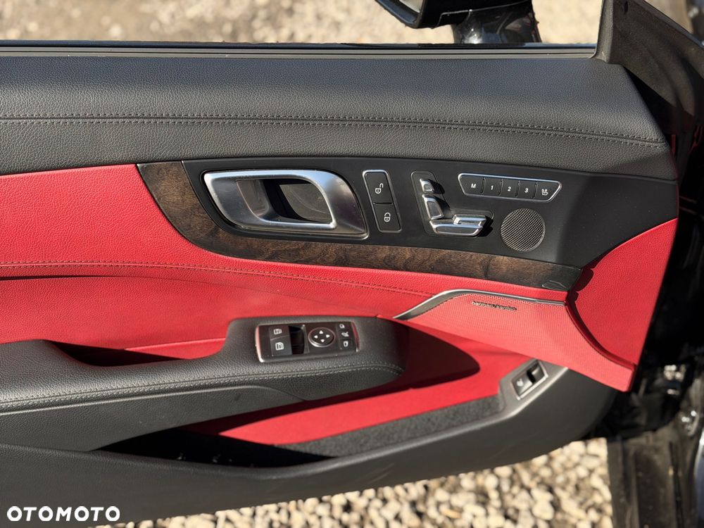 Mercedes-Benz SL 400 7G-TRONIC - 24