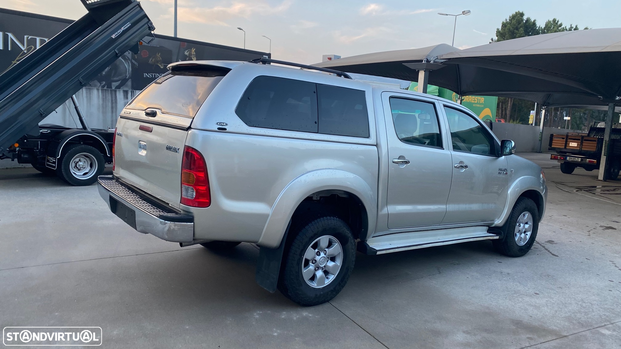 Toyota Hilux 3.0 D-4D 4WD CD Tracker CA - 9