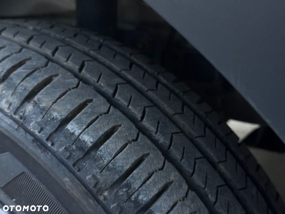 Ford Transit - 26