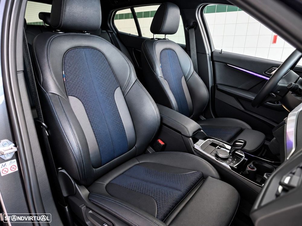 BMW 116 d Pack Desportivo M Auto - 11