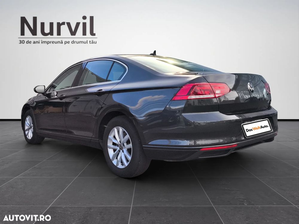 Volkswagen Passat - 3