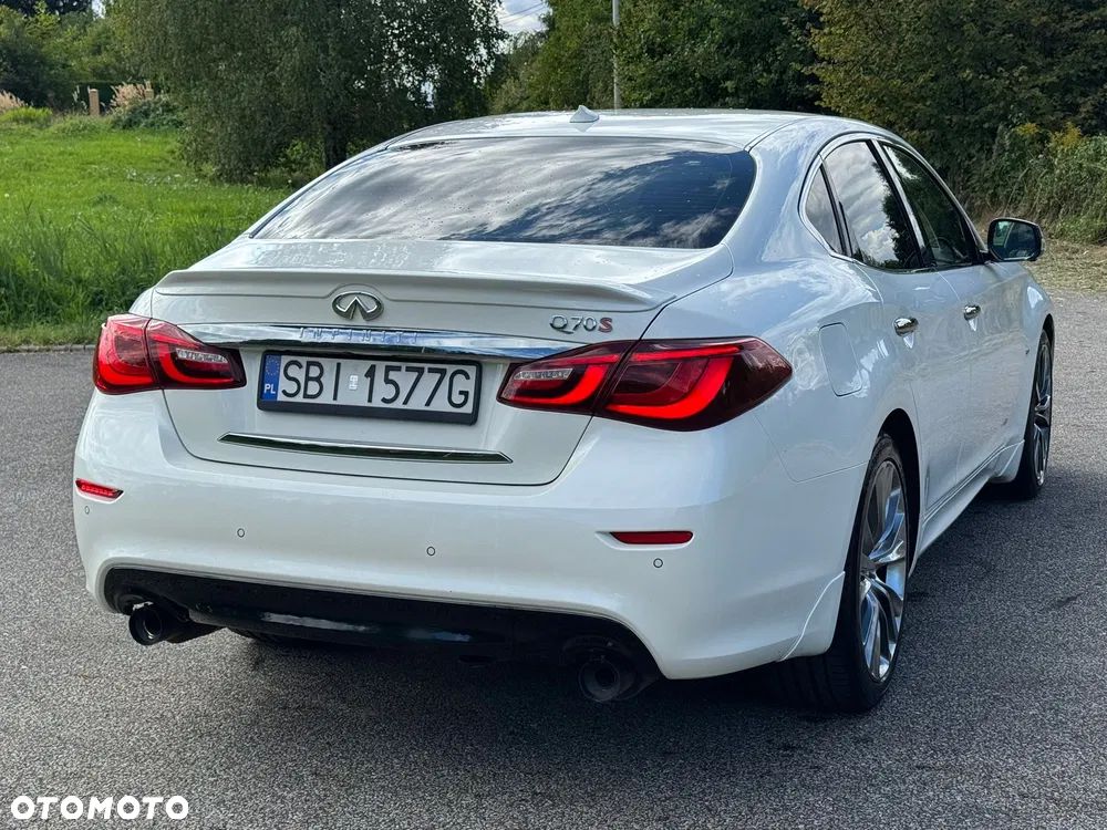 Infiniti Q70 3.7 S Premium - 9