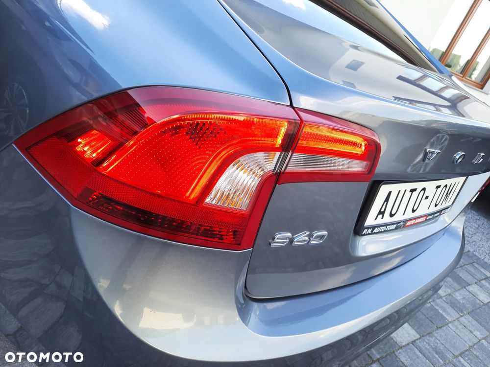 Volvo S60 D2 Summum - 28