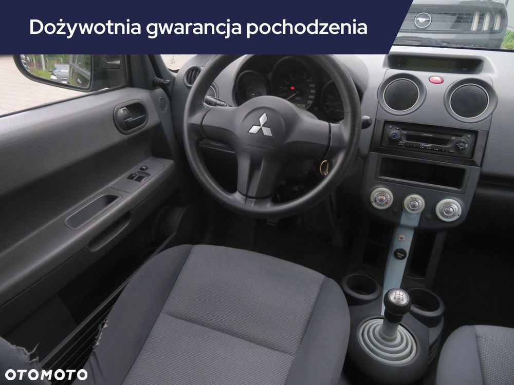 Mitsubishi Colt - 9