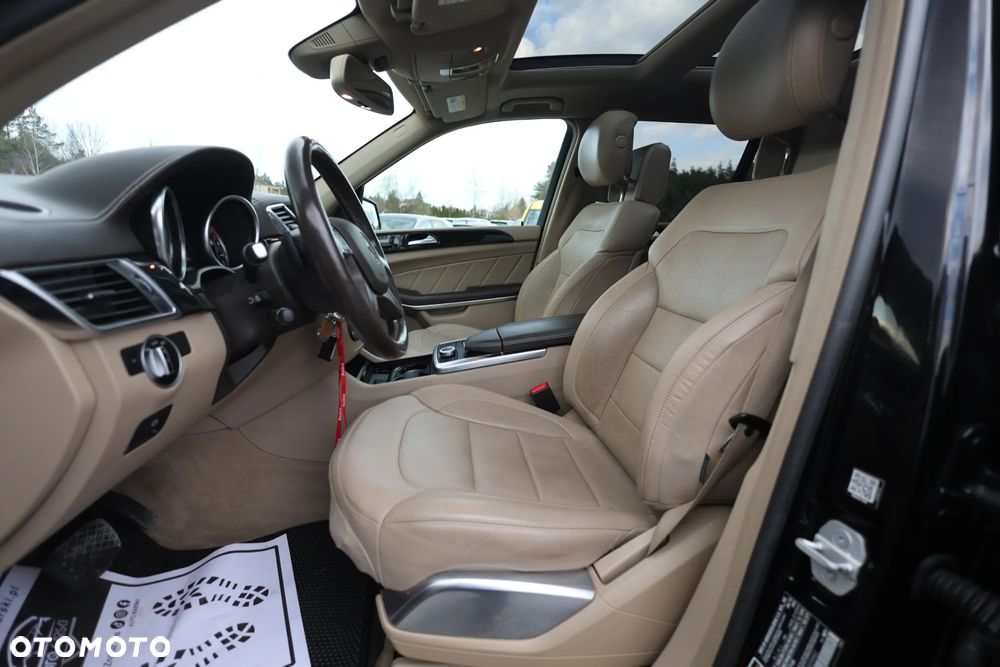 Mercedes-Benz GL 500 4-Matic - 39