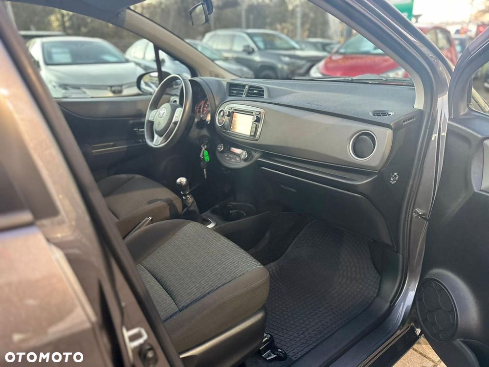 Toyota Yaris 1.33 Premium - 7