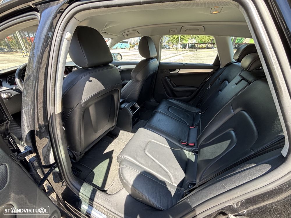 Audi A4 Avant 2.0 TDI Business Line Sport - 35