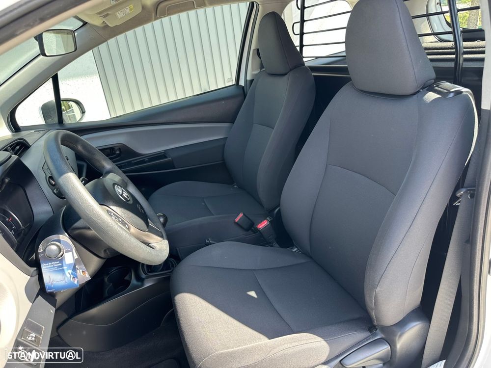 Toyota Yaris 1.4 D-4D Active+AC - 9