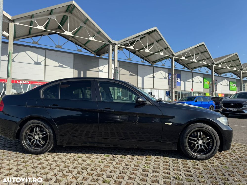 BMW Seria 3 318d - 3