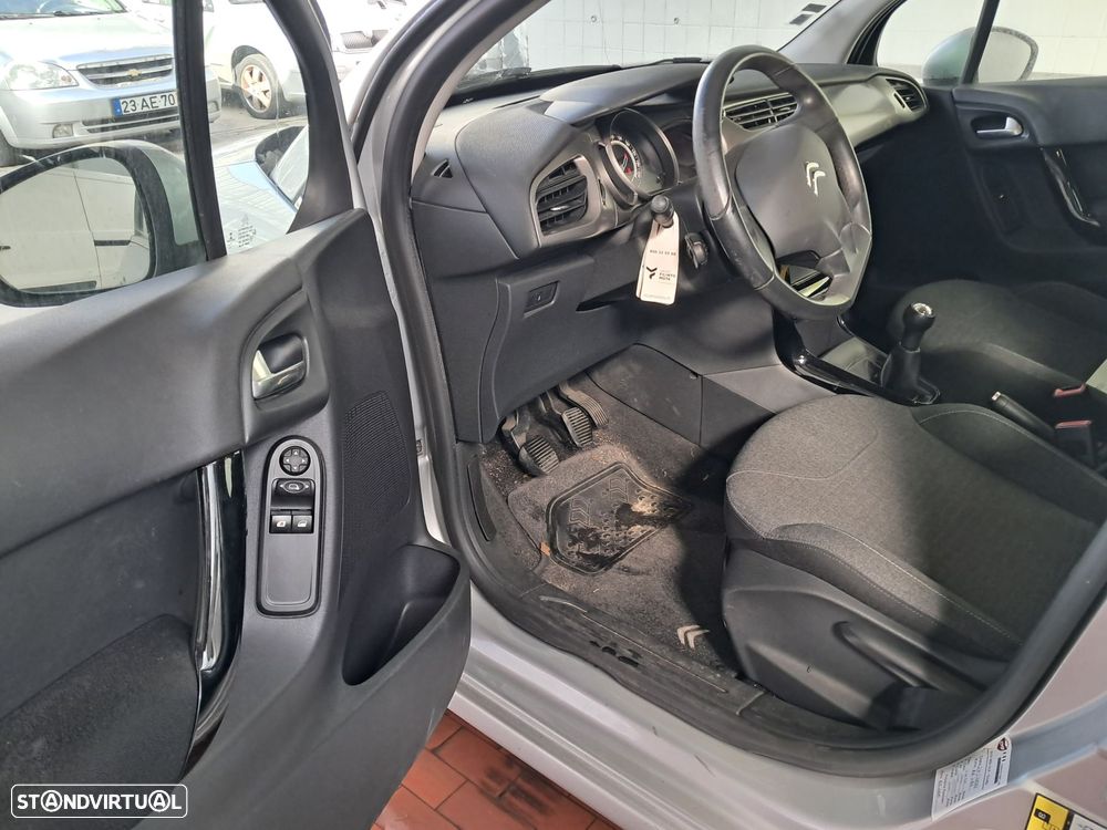 Citroën C3 1.2 PureTech Attraction - 4