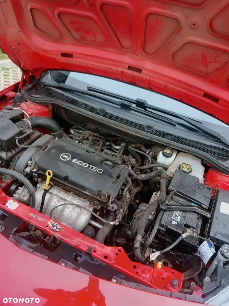 Opel Astra 1.6 Essentia - 10