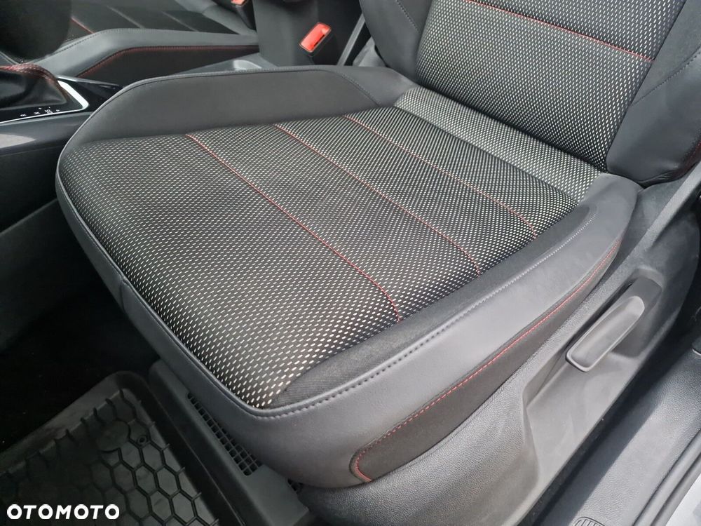 Volkswagen T-Roc - 13