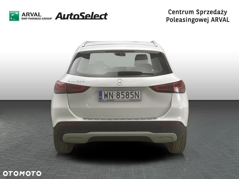 Mercedes-Benz GLA 200 Style - 5