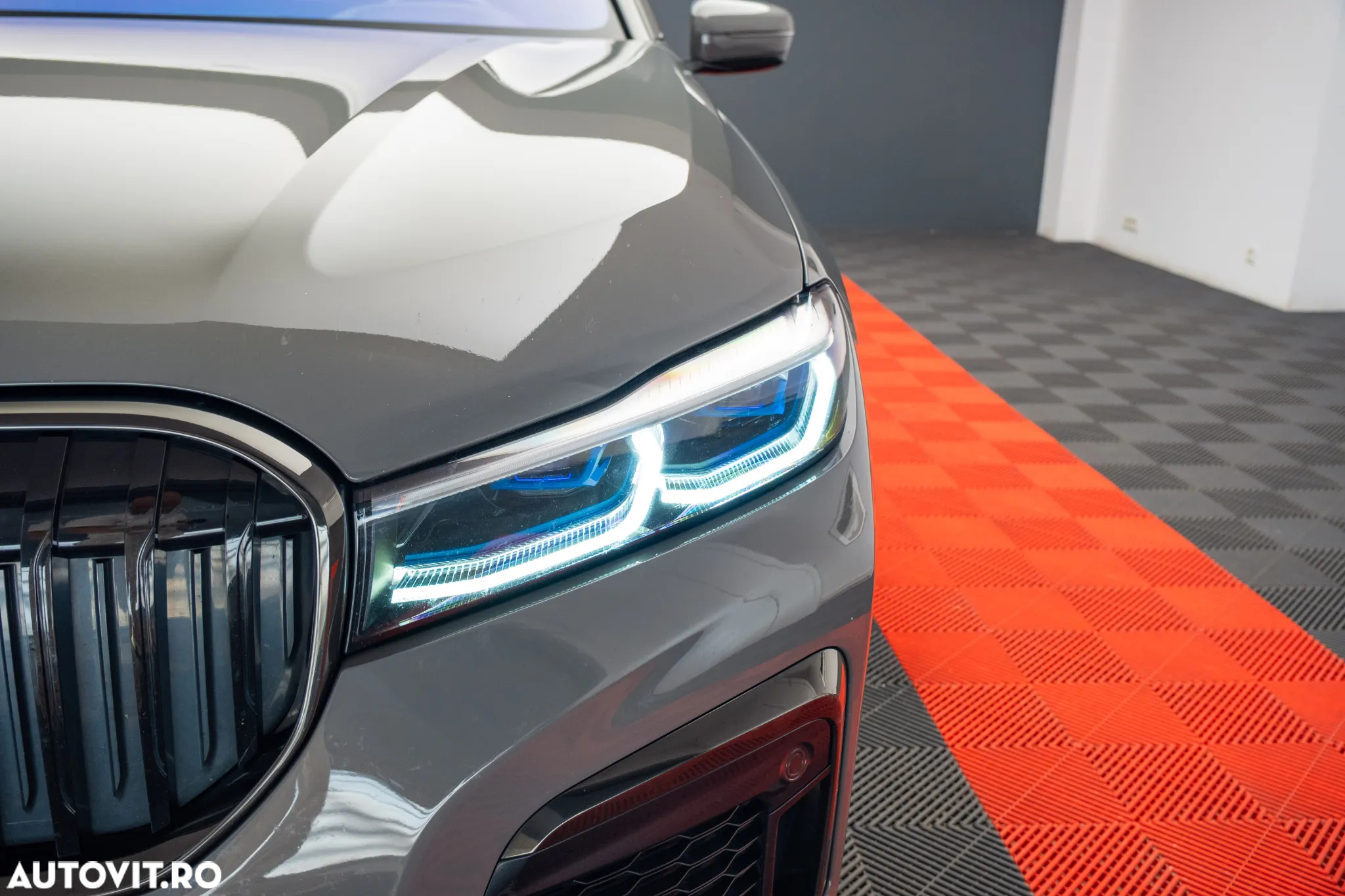 BMW Seria 7 745e - 9