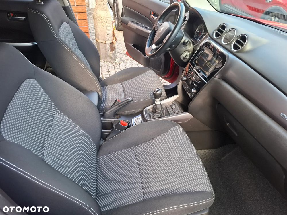 Suzuki Vitara 1.4 Boosterjet mHEV Premium Plus 4WD - 25