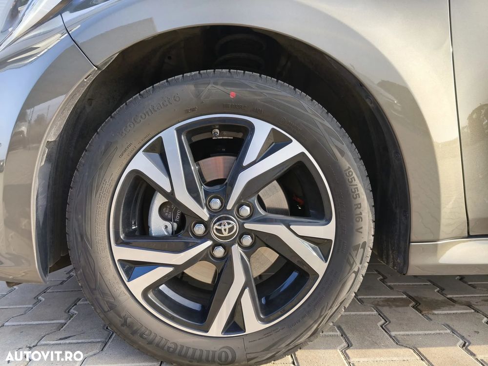 Toyota Yaris 1.5 VVT-i HSD Dynamic Bi-tone - 6