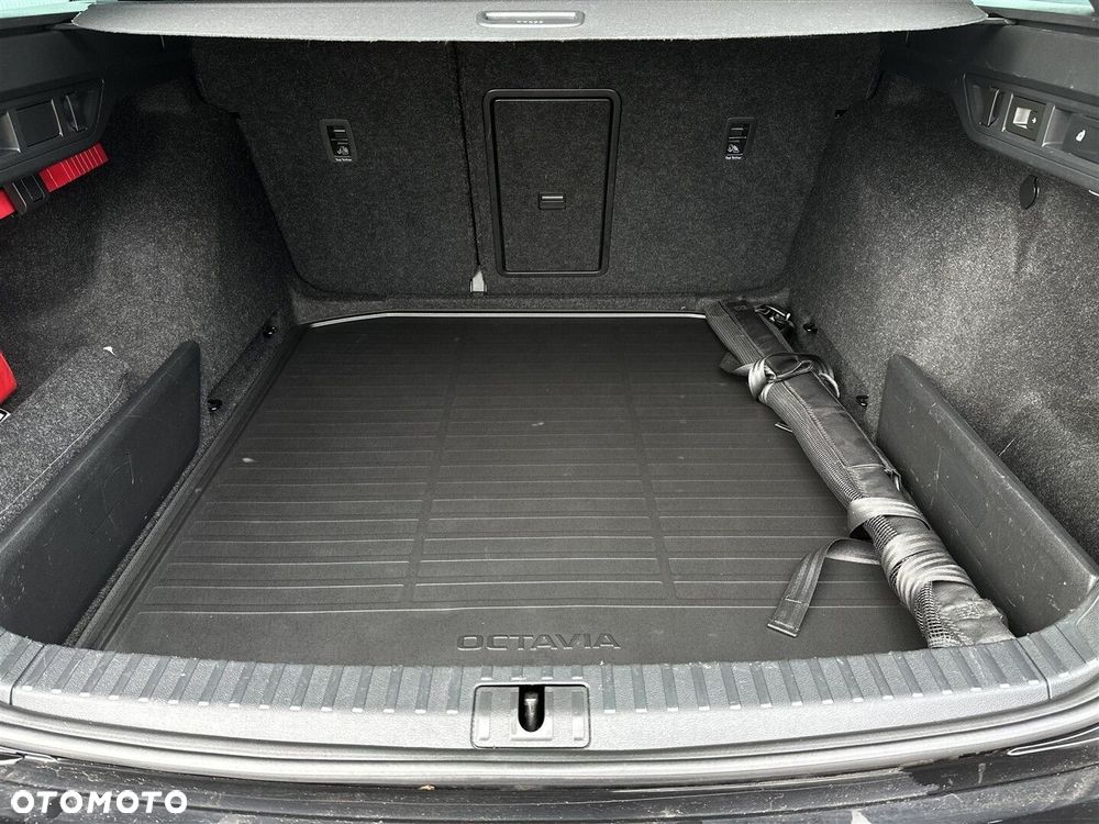 Skoda Octavia 2.0 TDI 4x4 RS DSG - 10