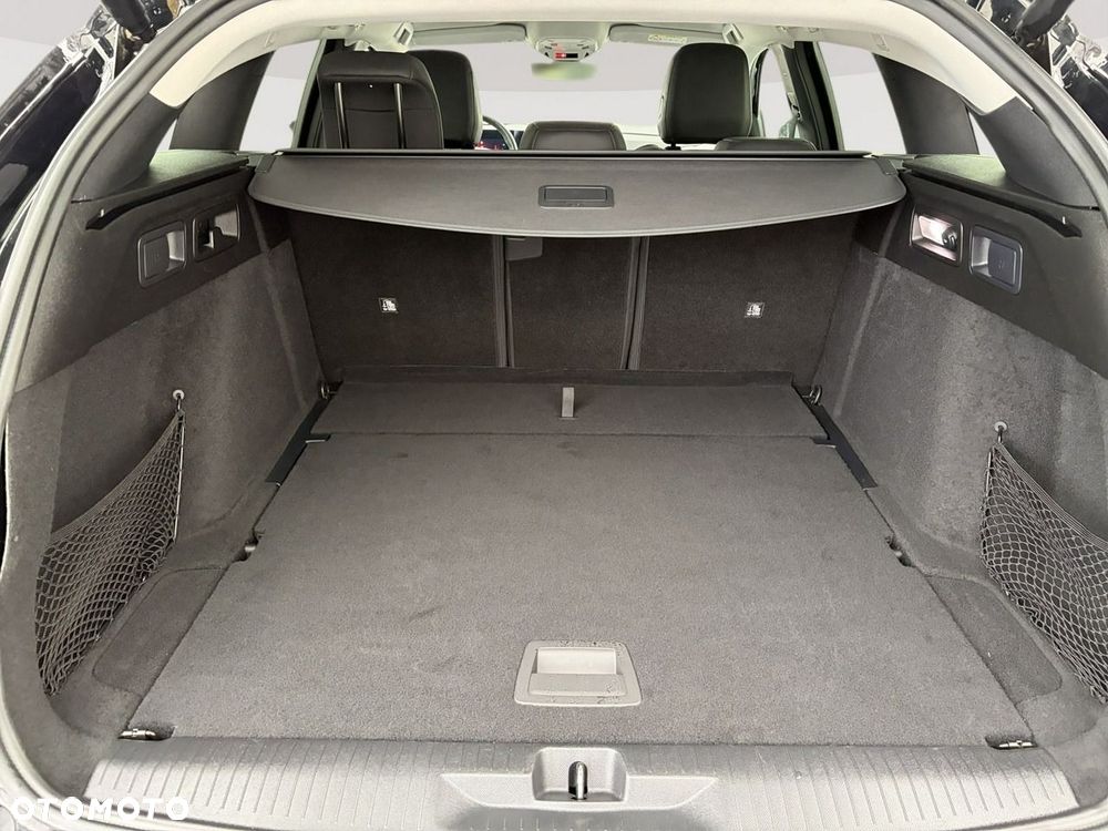 Opel Astra 1.2 T Elegance S&S - 25