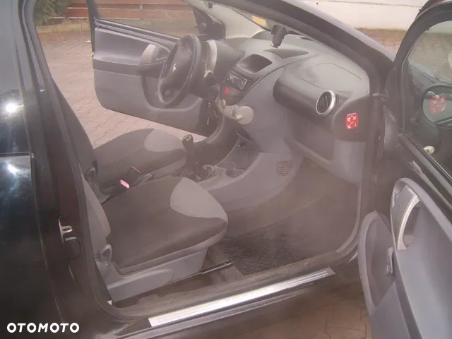 Peugeot 107 - 19