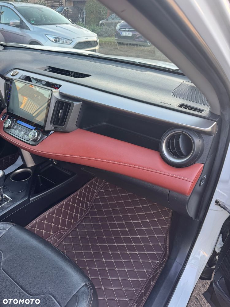 Toyota RAV4 2.0 Premium MS - 24