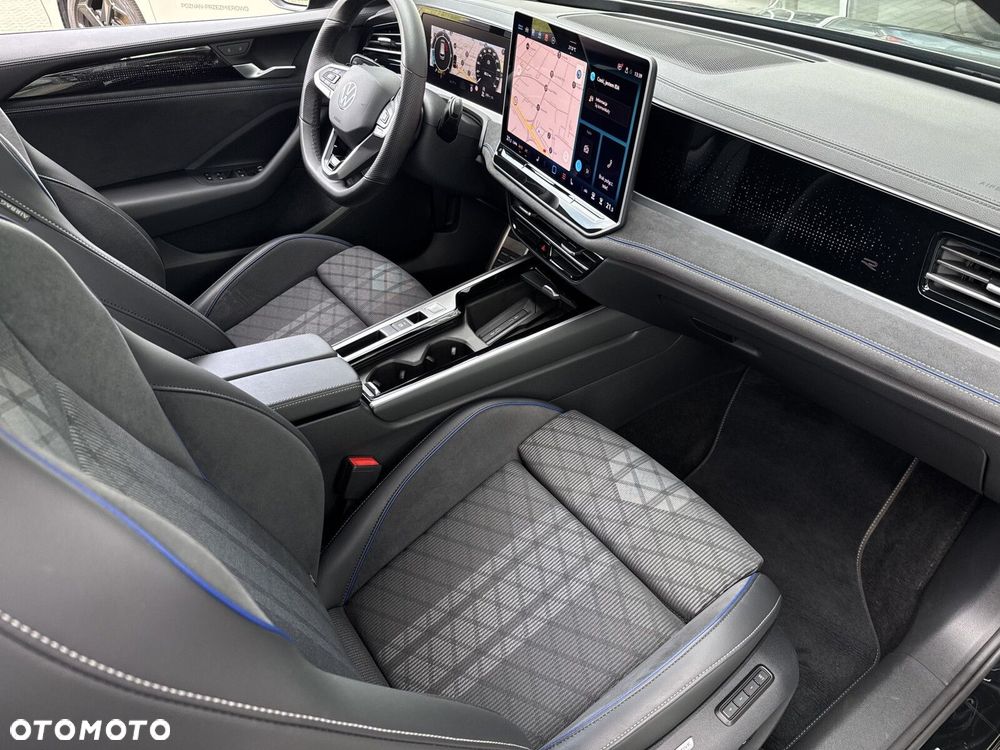 Volkswagen Passat Variant 2.0 TDI SCR 4Mot R-Line DSG - 16