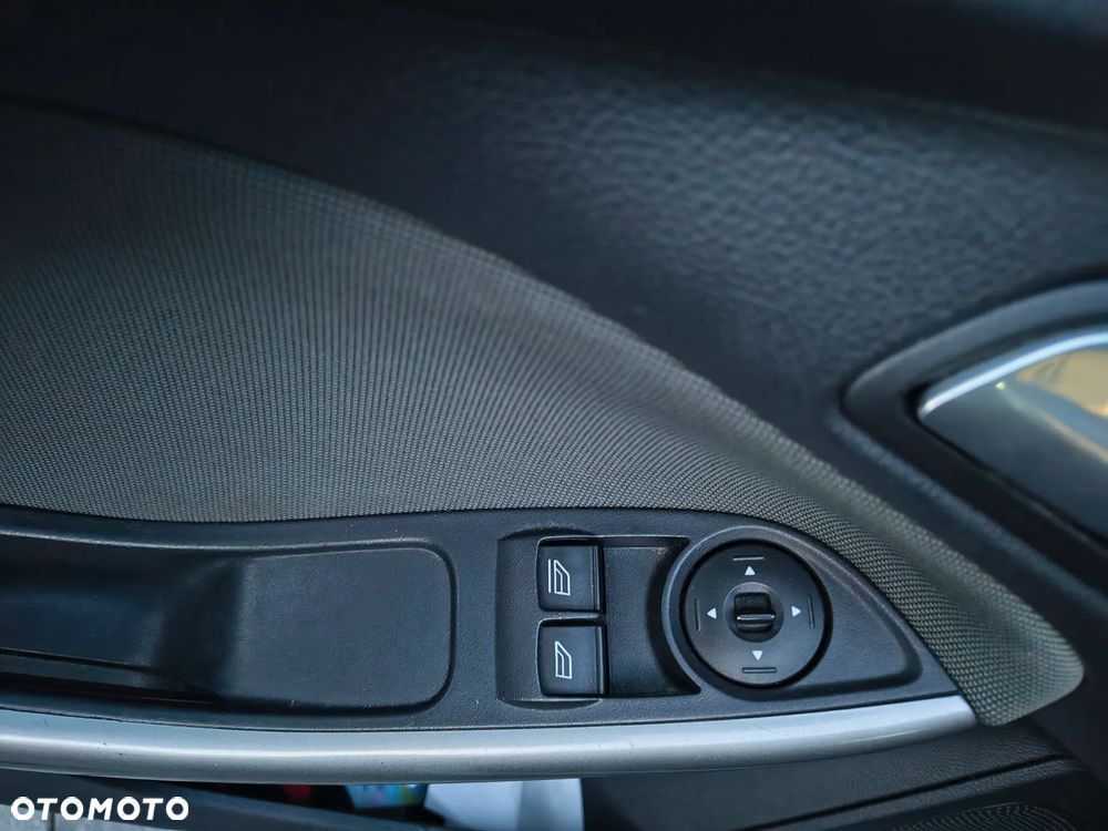 Ford Focus 1.6 TDCi Ambiente - 11