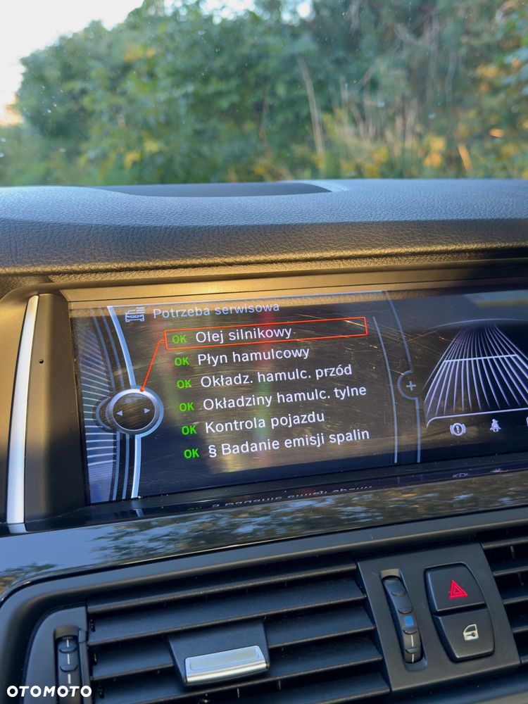 BMW Seria 5 520i Luxury Line - 16