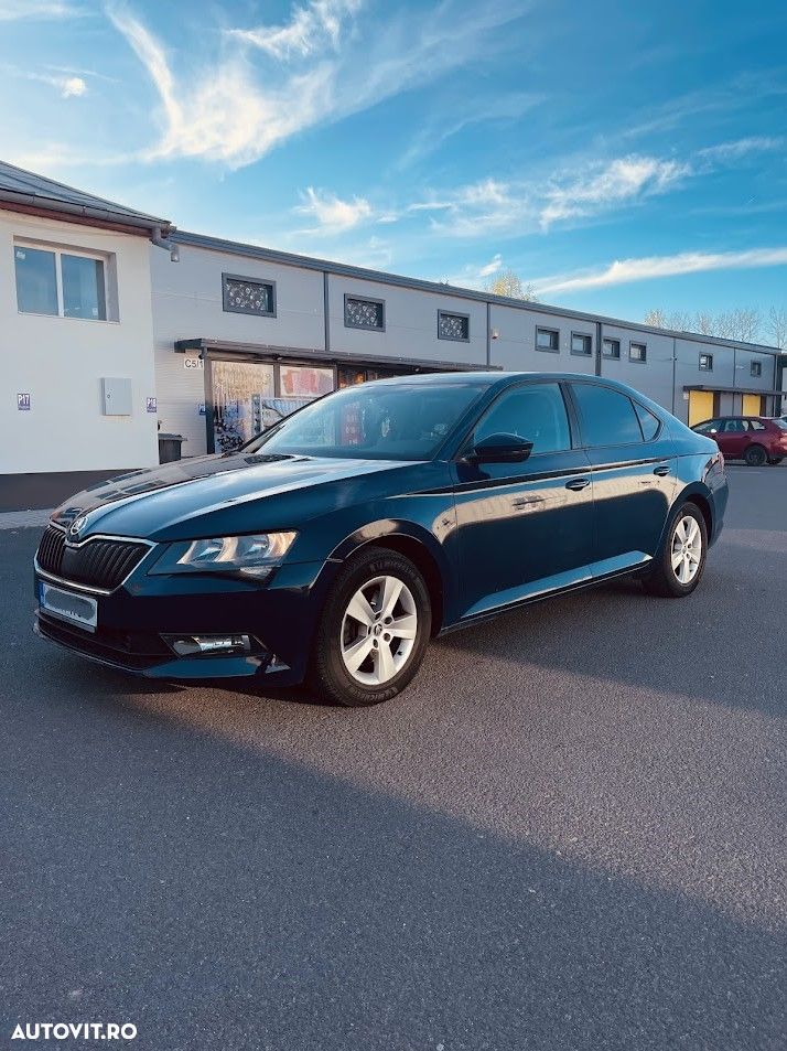 Skoda Superb 2.0 TDI Ambition - 1