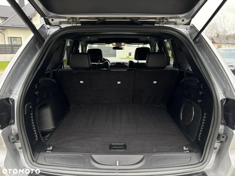 Jeep Grand Cherokee - 37