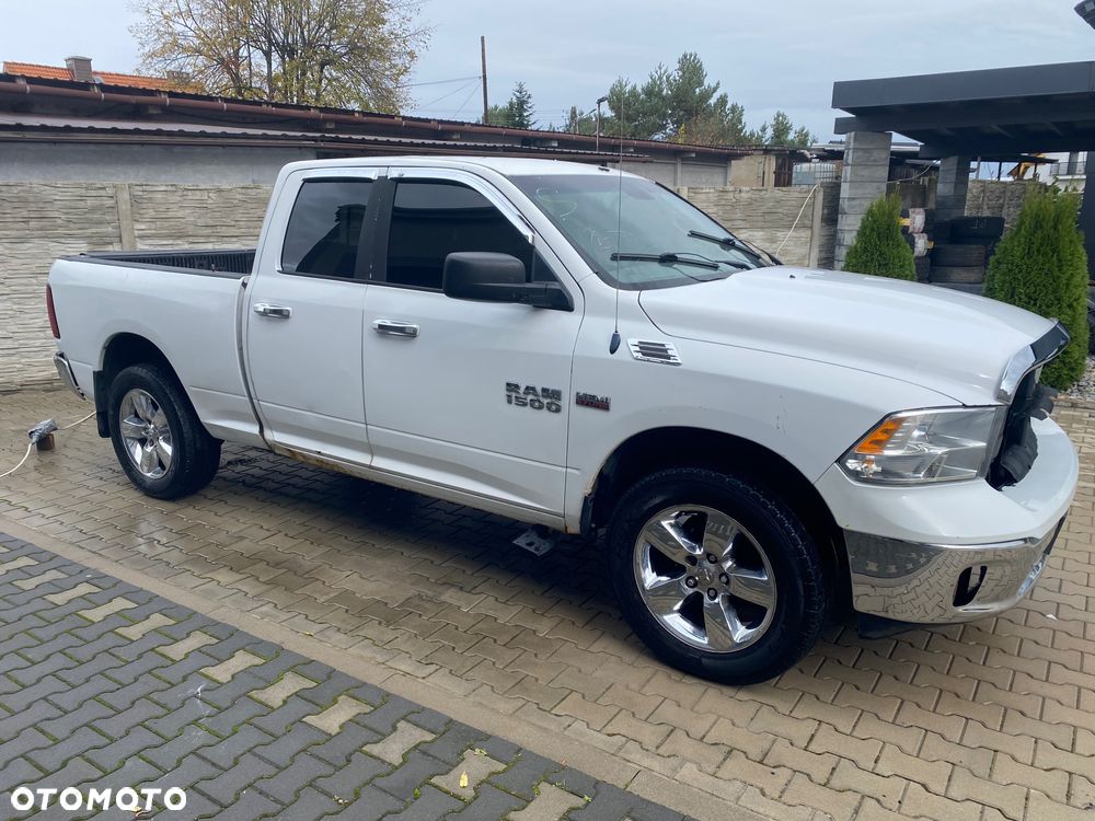 RAM 1500 Crew Cab Shortbed Bighorn - 10