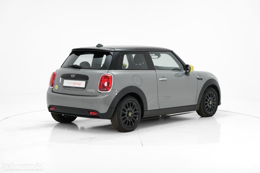 MINI 3 Portas Cooper SE Essential - 3