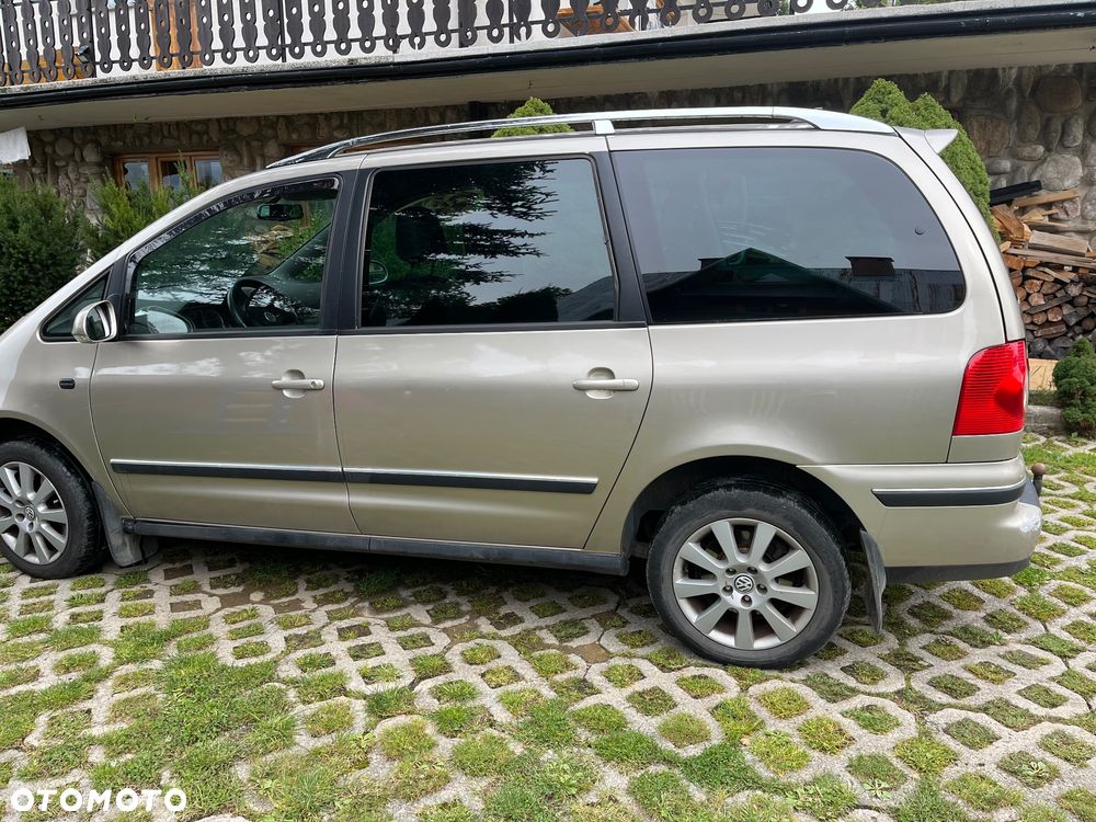 Volkswagen Sharan 1.9 TDI Highline 4Mot - 10
