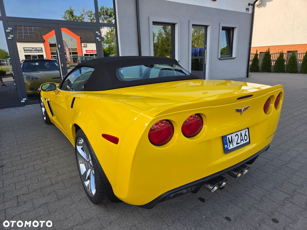 Chevrolet Corvette - 30
