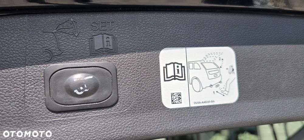 Ford Kuga 1.5 EcoBoost 2x4 Business Edition - 28