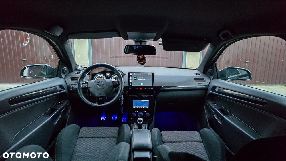 Opel Astra 1.9 CDTI Sport - 11