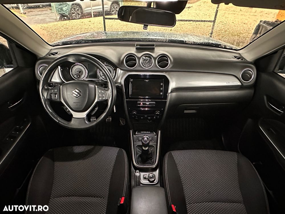 Suzuki Vitara - 11